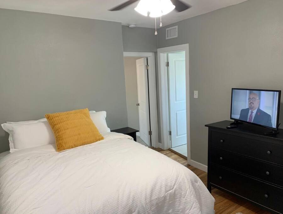 Comfortable Suite With Private Entrance & Private Bathroom El Paso Exterior foto
