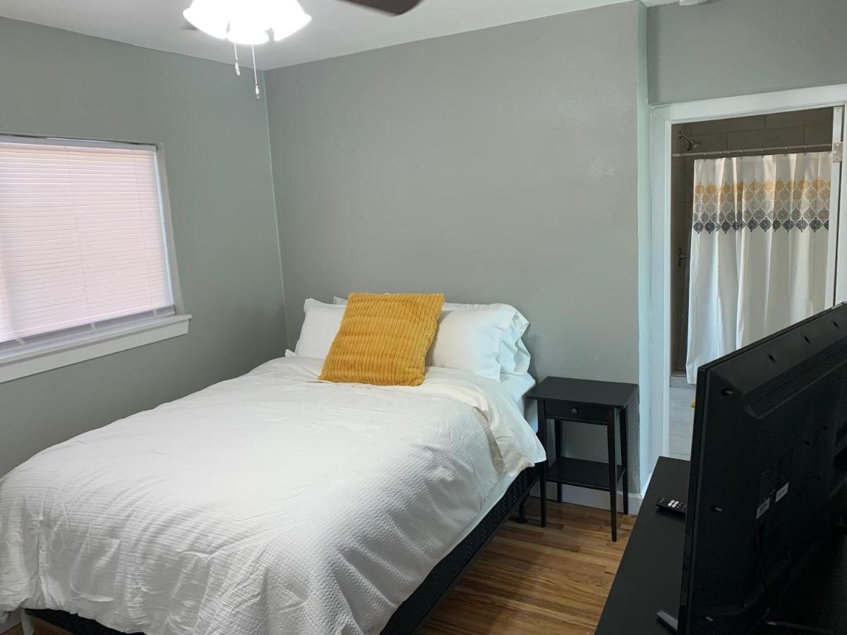 Comfortable Suite With Private Entrance & Private Bathroom El Paso Exterior foto